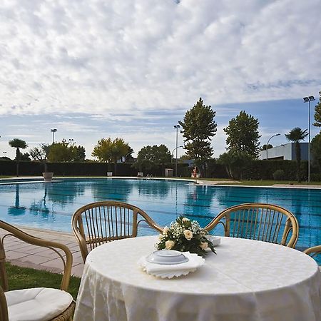 Aris Garden Hotel Casal Palocco Luaran gambar