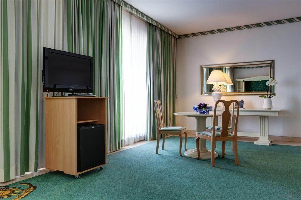 Aris Garden Hotel Casal Palocco Luaran gambar