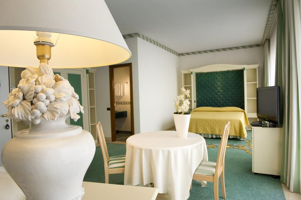 Aris Garden Hotel Casal Palocco Luaran gambar