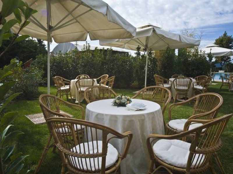 Aris Garden Hotel Casal Palocco Luaran gambar