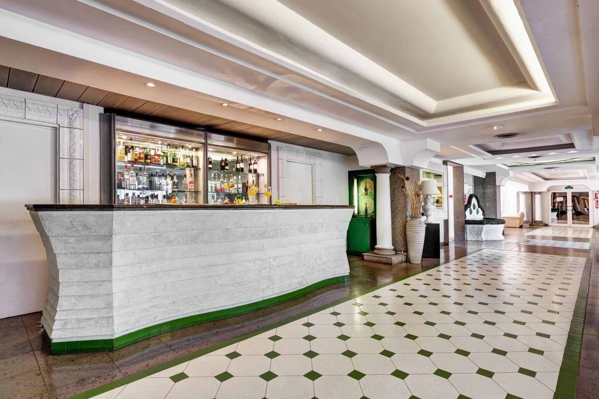 Aris Garden Hotel Casal Palocco Luaran gambar