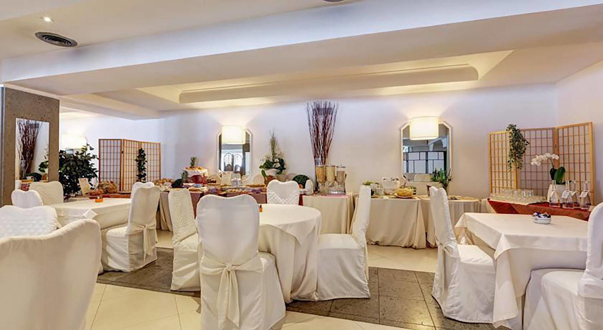 Aris Garden Hotel Casal Palocco Luaran gambar