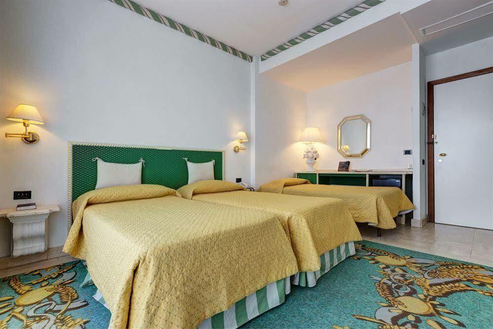 Aris Garden Hotel Casal Palocco Luaran gambar
