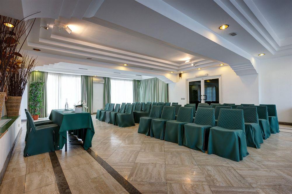 Aris Garden Hotel Casal Palocco Luaran gambar